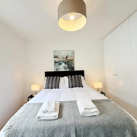 Lovely Spacious At Temple Bar アパート ダブリン