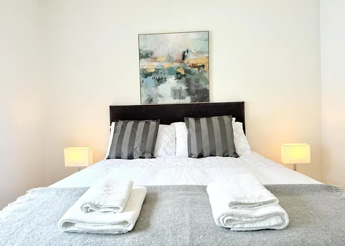 Lovely Spacious At Temple Bar *