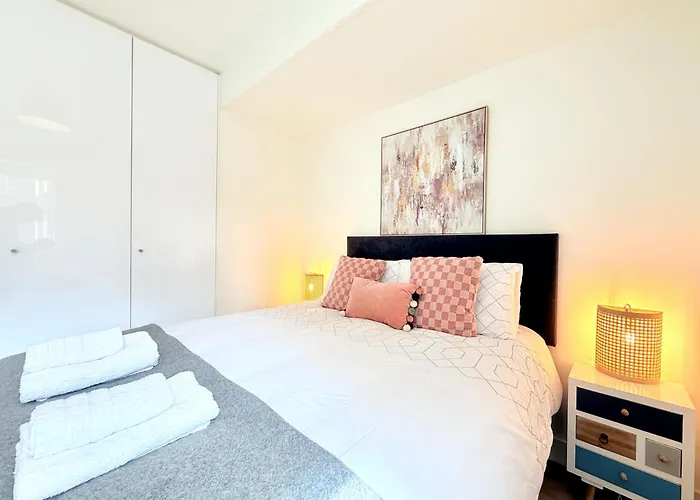 Lovely Spacious At Temple Bar *